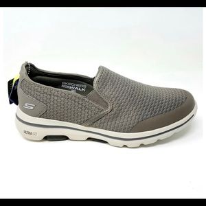 Brand New Skechers Go Walk 5 Apprize Khaki size 7.5 with box